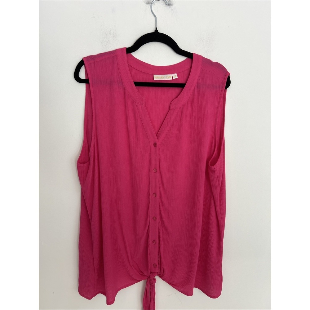 Hailey‎ Lyn 1X Pink Chic Tie Hem Bottom Up Sleeveless V-Neck Knit Light Blouse